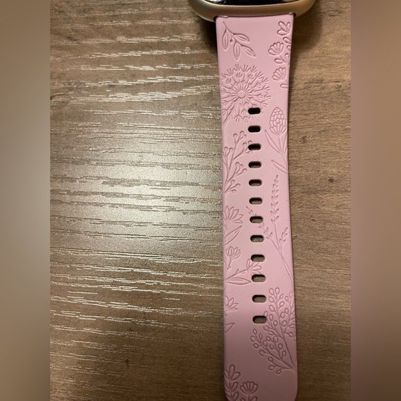 Fitbit Sense 2 like New still have the box - Picture 9 of 13